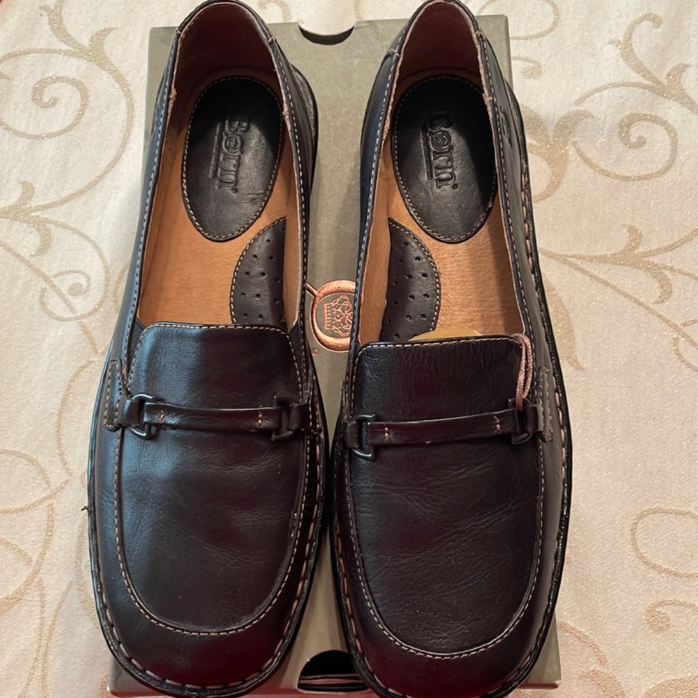 Born Women’s Loafers.  New.  Never Worn